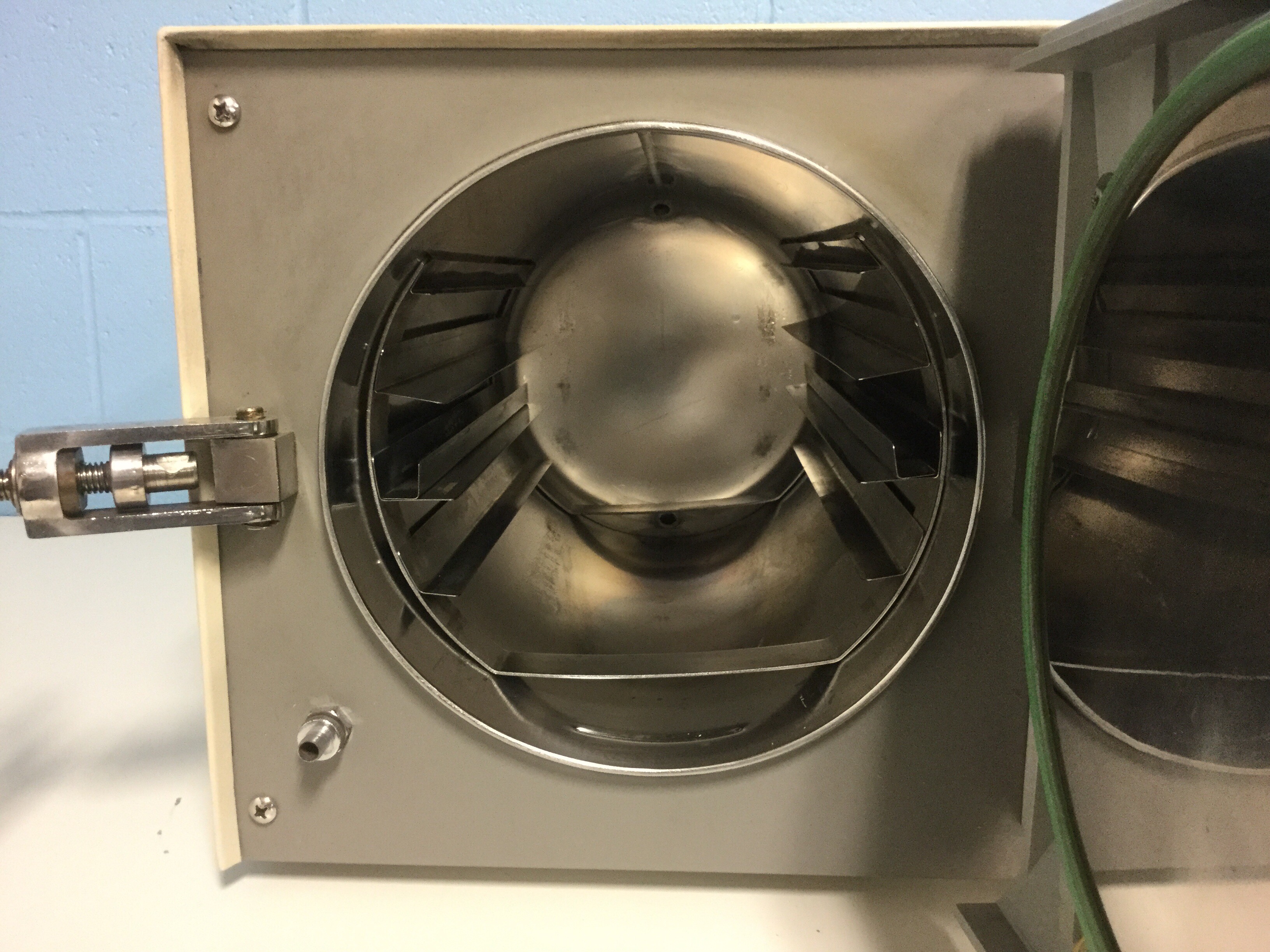 Tuttnauer 2540 MK Autoclave