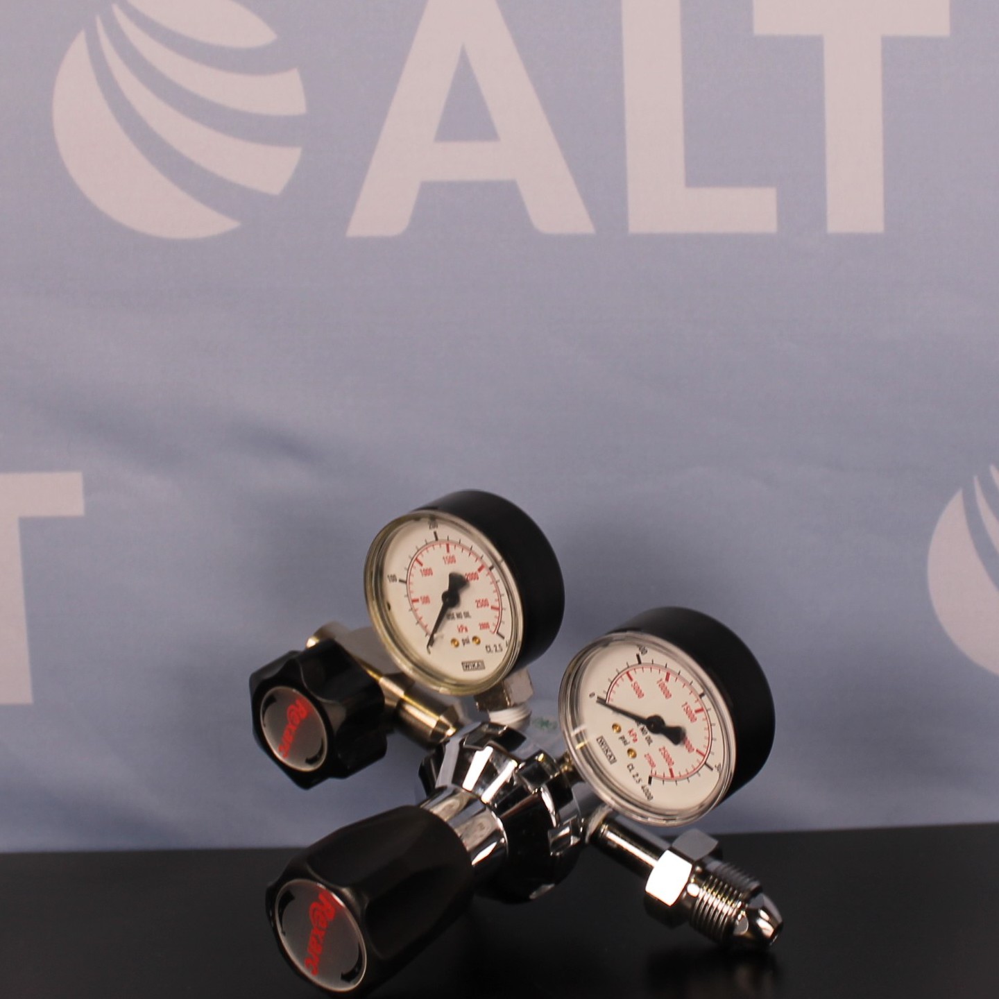 ALT ITEM: 25236 | Model 910 Single Stage Stainless Steel Cylinder Regulator