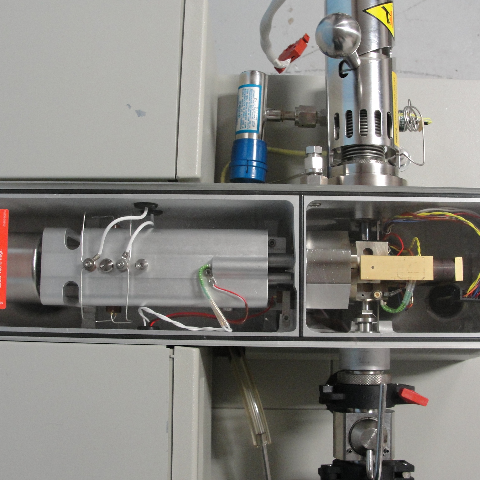 ALT ITEM: 18895 | HP 5989B Mass Spectrometer