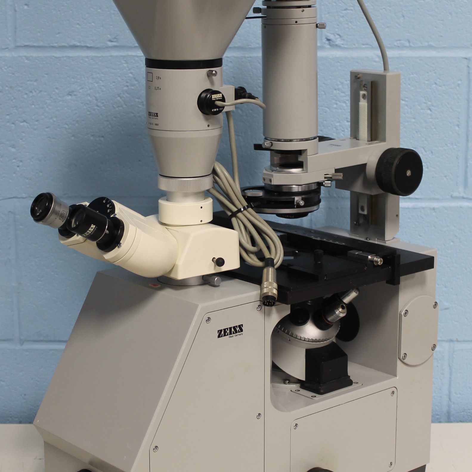 ALT ITEM: 21595 | Inverted Microscope IM 4717 01-9901