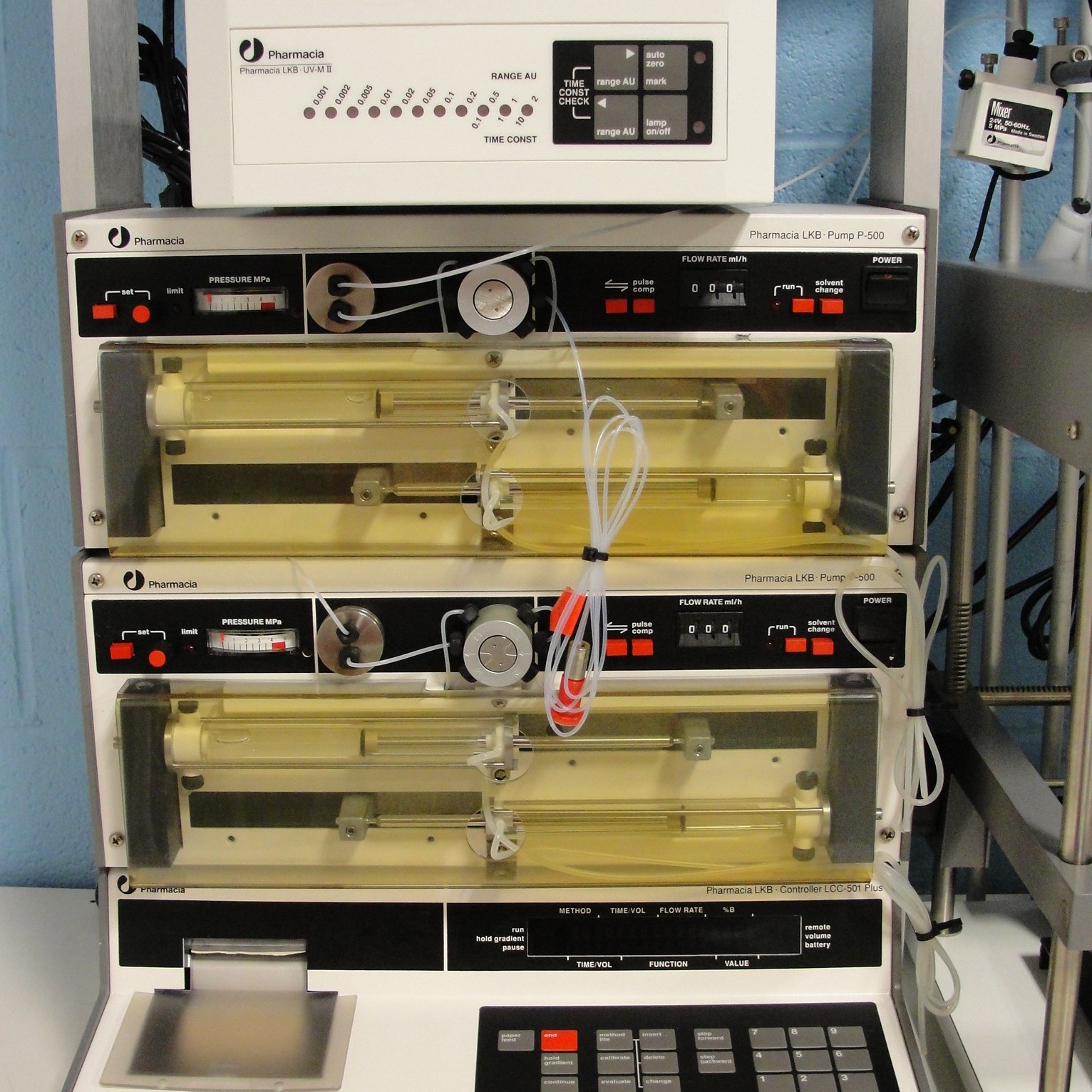 ALT ITEM: 18267 | LKB FPLC System
