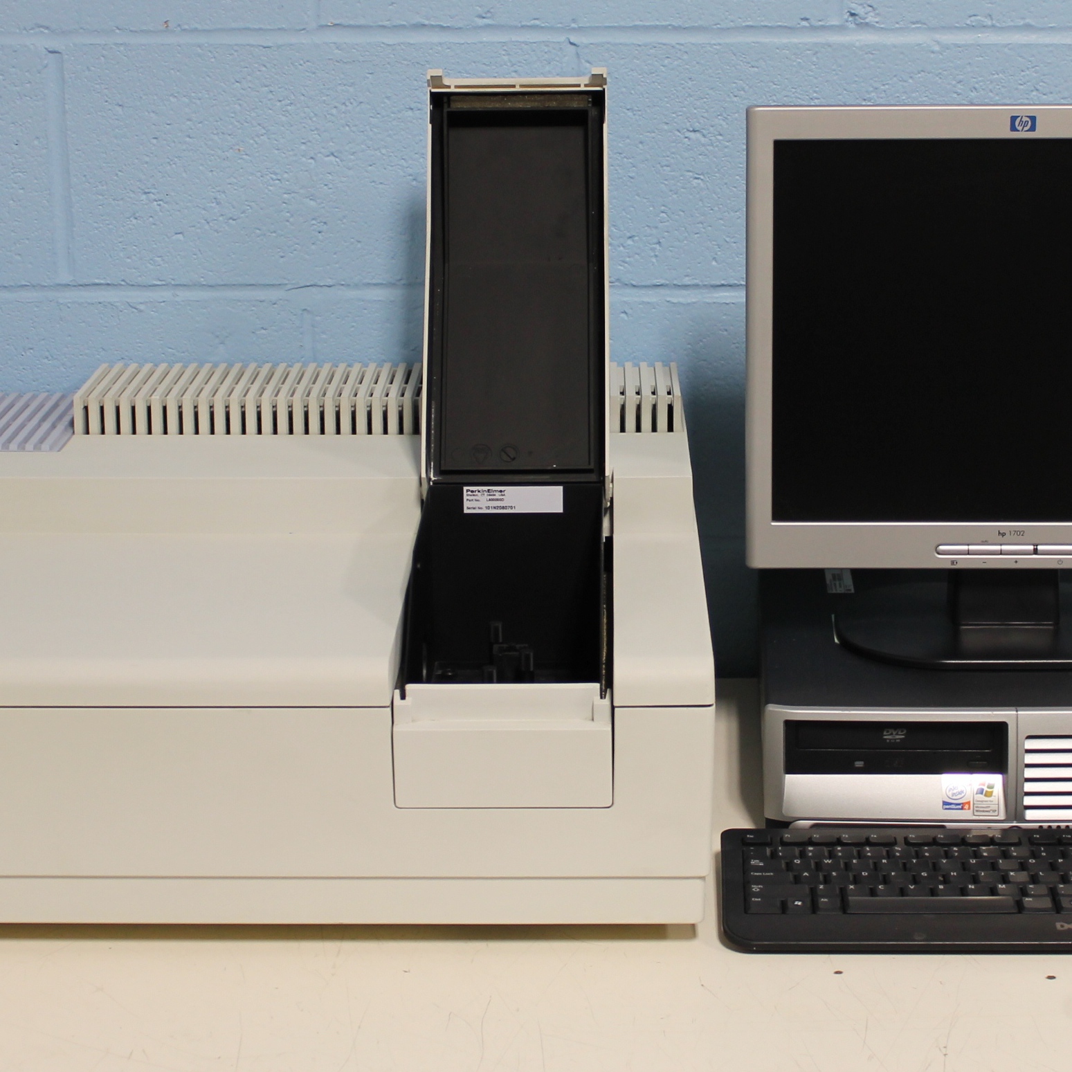 Refurbished perkin elmer lambda 45 uv vis spectrometer