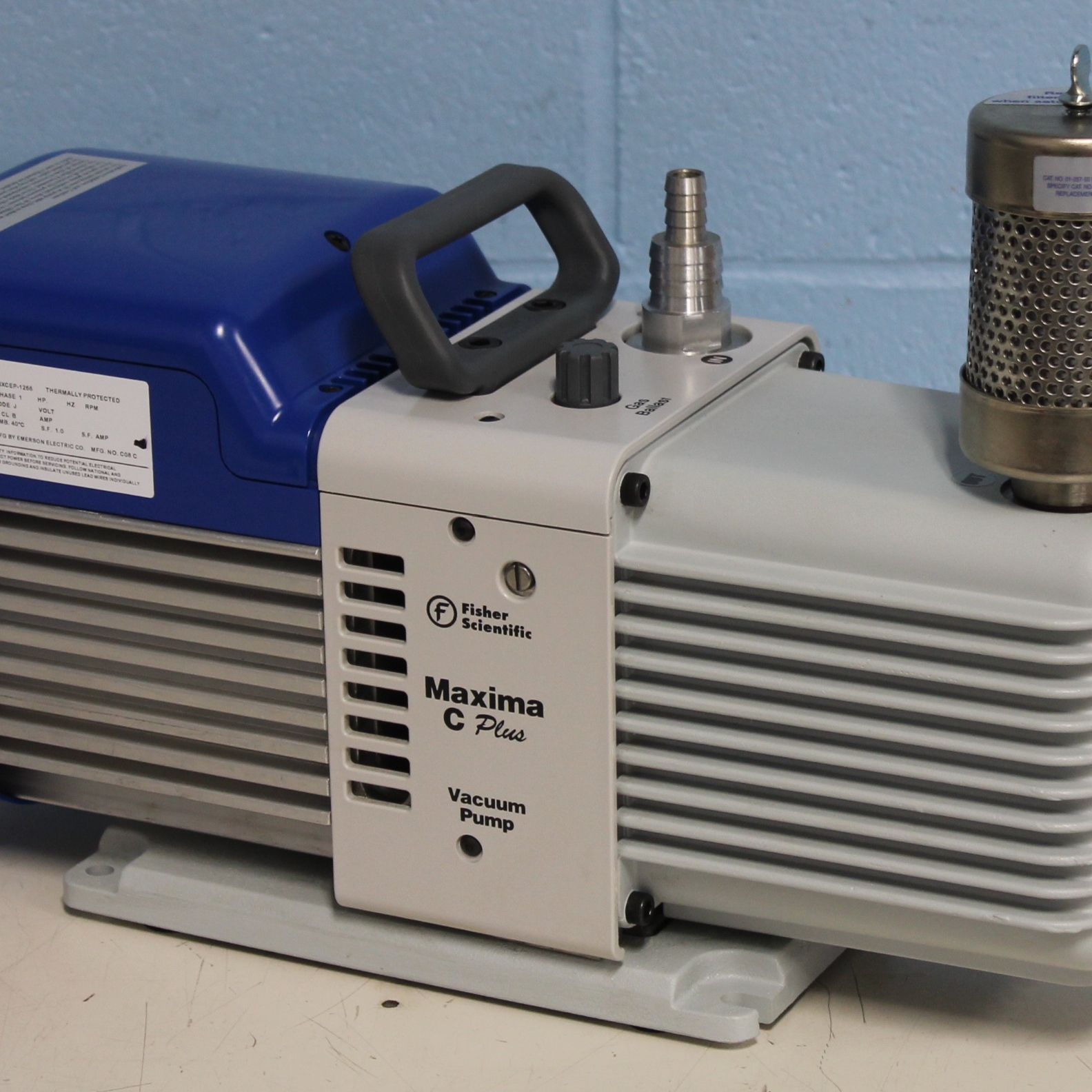 ALT ITEM: 21526 | Maxima C Plus Direct Drive Vacuum Pump Model M4C
